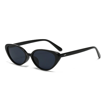 Solisse oval retro women's sunglasses in Black polycarbonate frame with black polycarbonate lenses, 100% UV protection, right 3/4 angle on white background