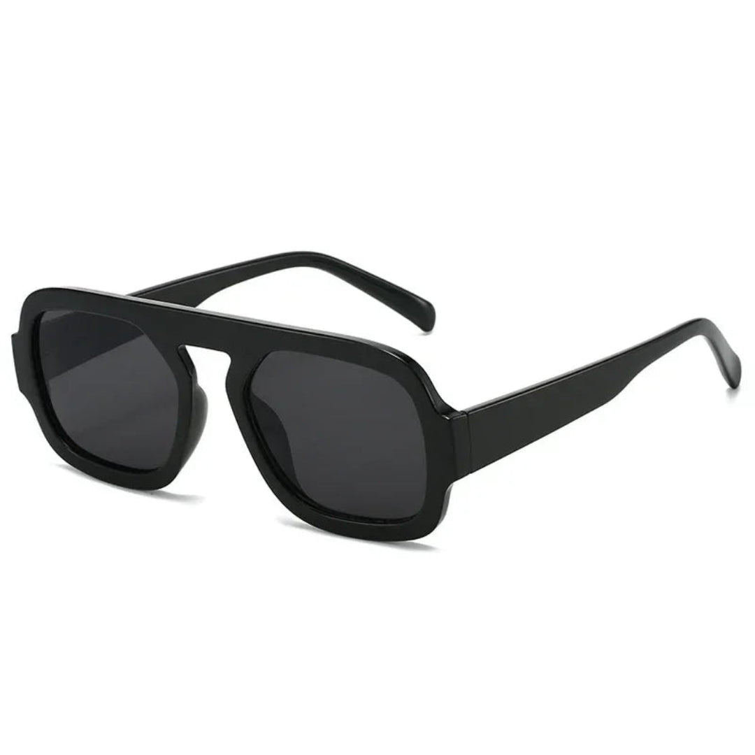 Zara women’s sunglasses in Black frame with Black lenses, right 3/4 angle on white background — acetate frame, TAC lenses, 100% UV protection